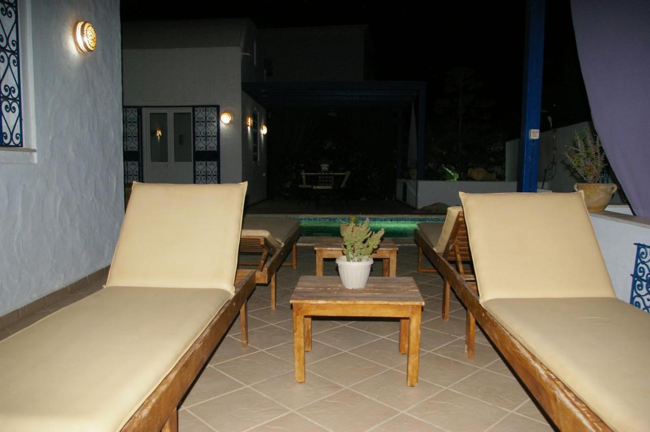 Midounia Bed & Breakfast Bagian luar foto