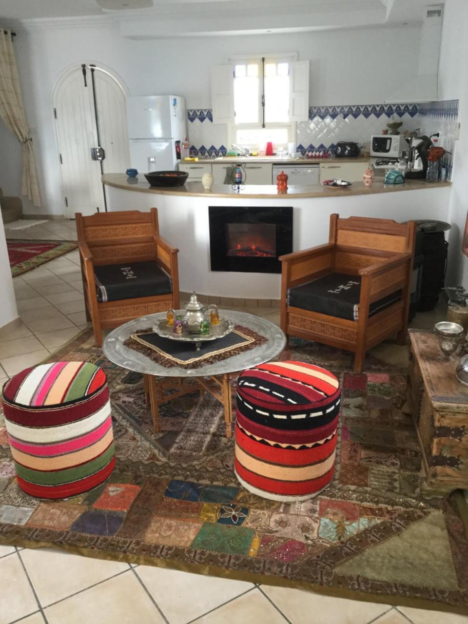 Midounia Bed & Breakfast Bagian luar foto